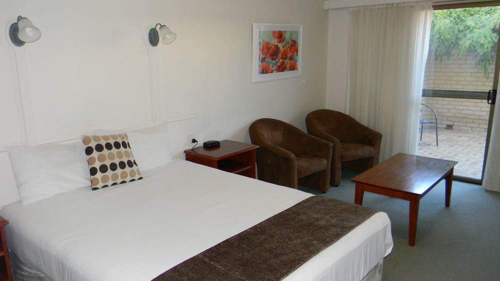 Admiral Motel Банбері Екстер'єр фото