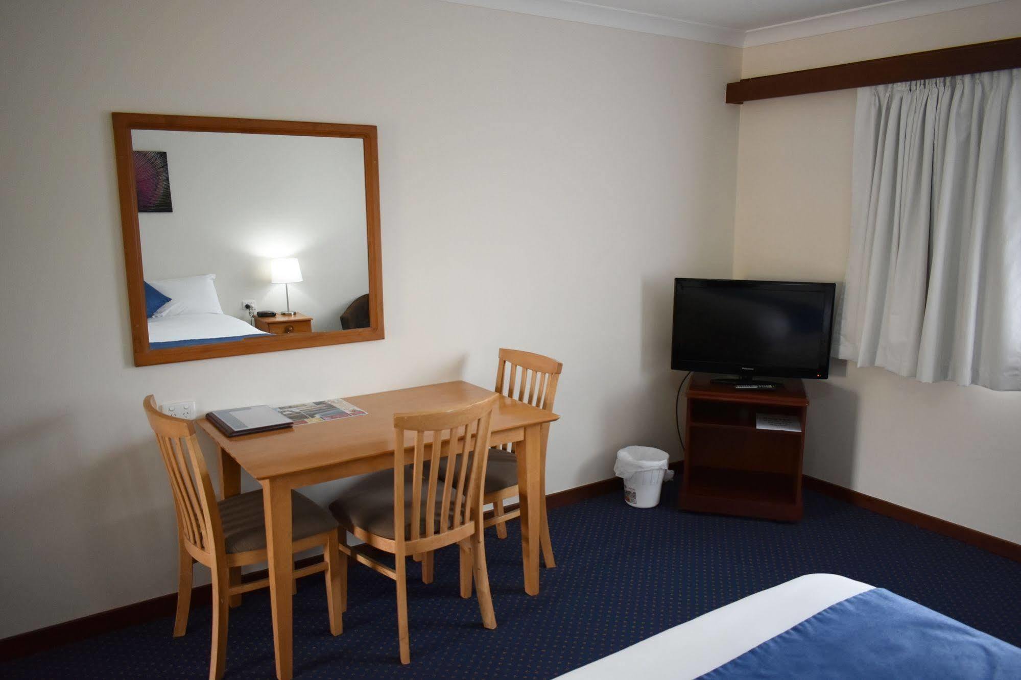 Admiral Motel Банбері Екстер'єр фото