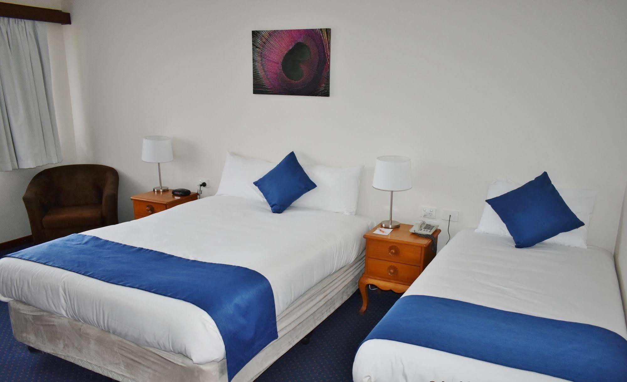 Admiral Motel Банбері Екстер'єр фото
