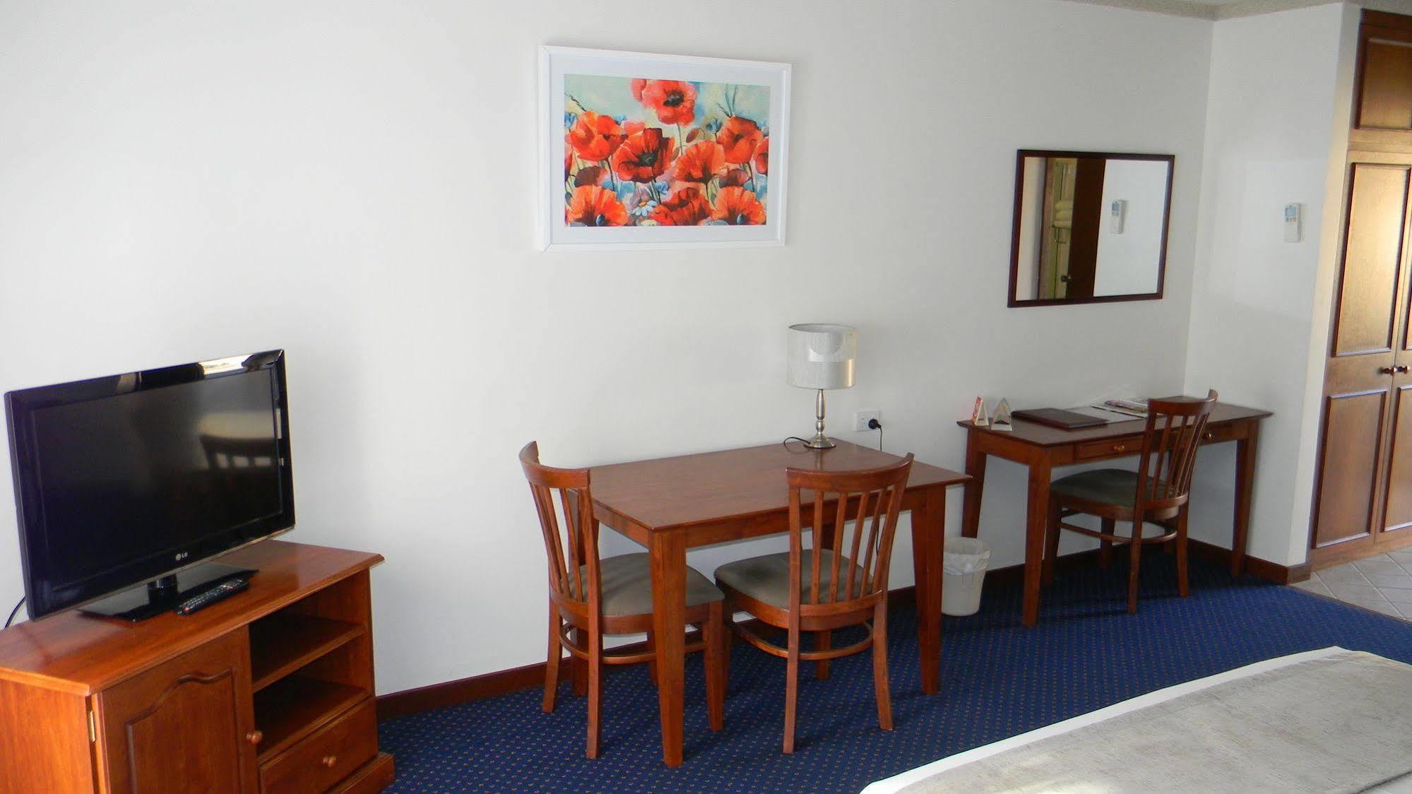 Admiral Motel Банбері Екстер'єр фото