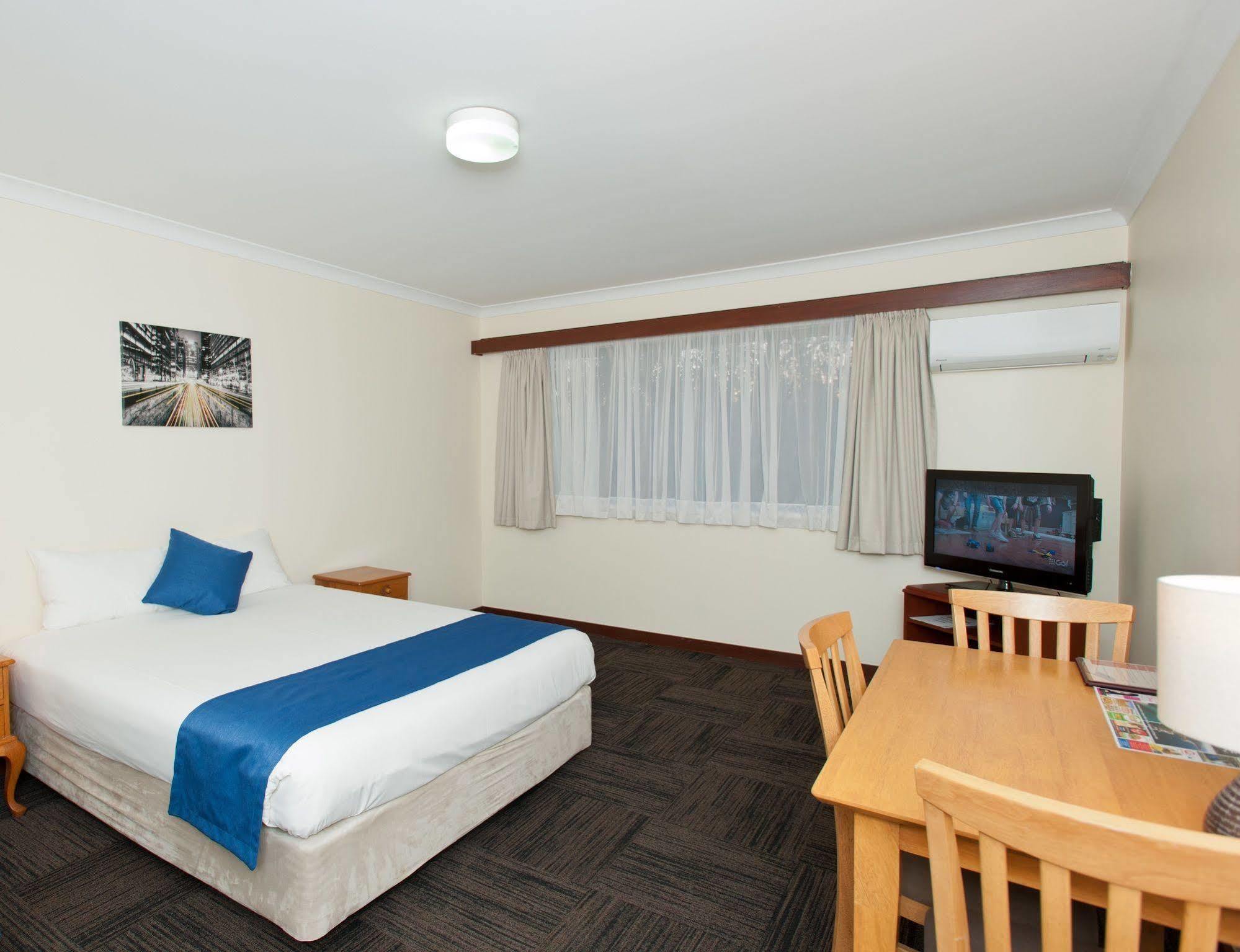 Admiral Motel Банбері Екстер'єр фото