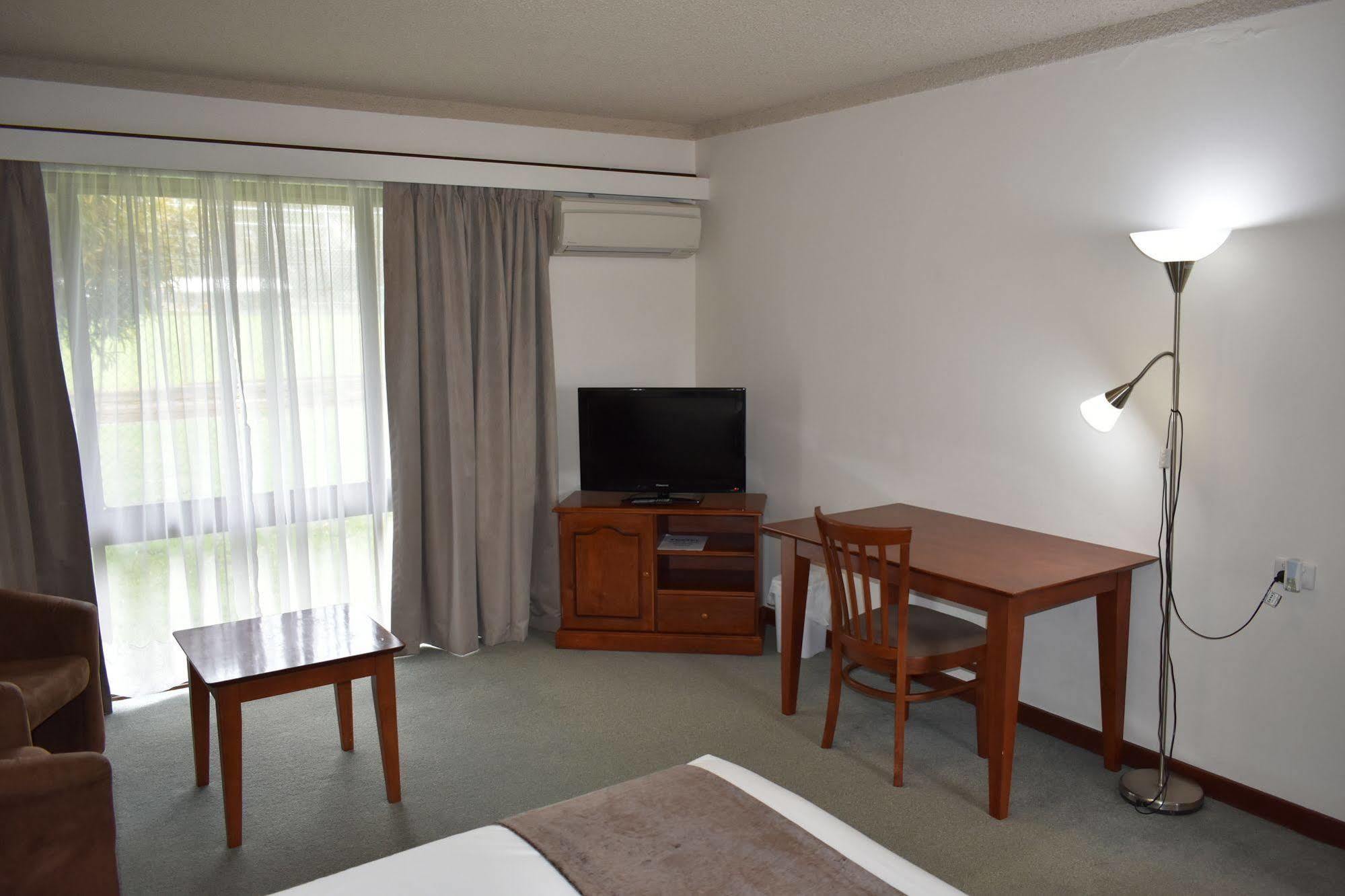 Admiral Motel Банбері Екстер'єр фото